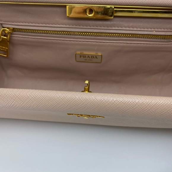 Prada Saffino Clutch in Cammel - Picture 3 of 8